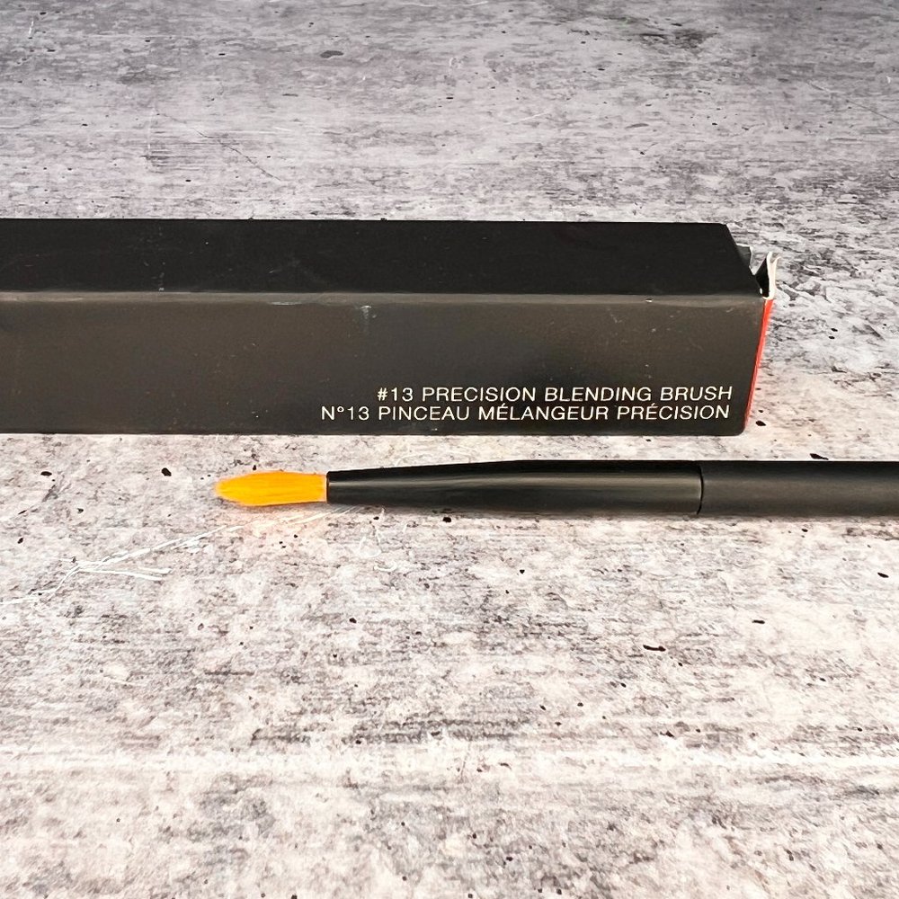 NARS #13 PRECISION BLENDING BRUSH + MYKITCO Sharpener